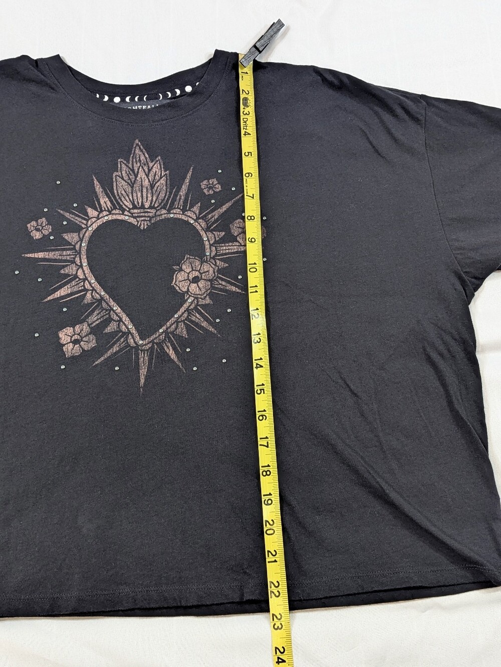 Torrid Nightfall Sacred Heart Crop Tee (Torrid 00) - Picture 5 of 8